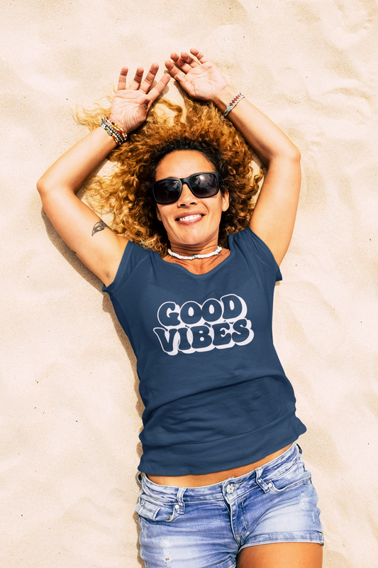 WOMEN'S GOOD VIBES SHORT SLEEVE SHIRT